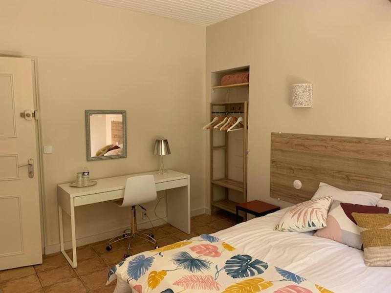 Chazelles  Le Bois Des Fees De Chazelles Bed & Breakfast エクステリア 写真